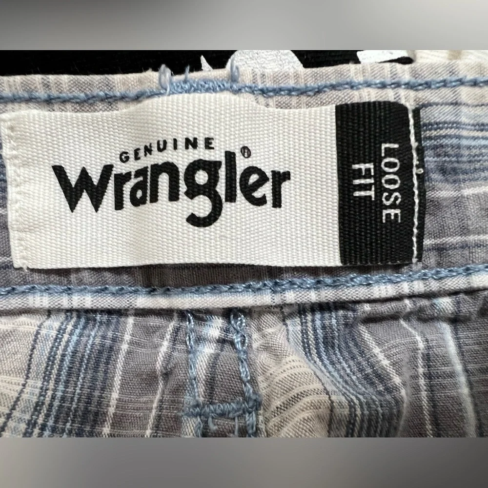 Mens Wrangler Loose Fit Shorts